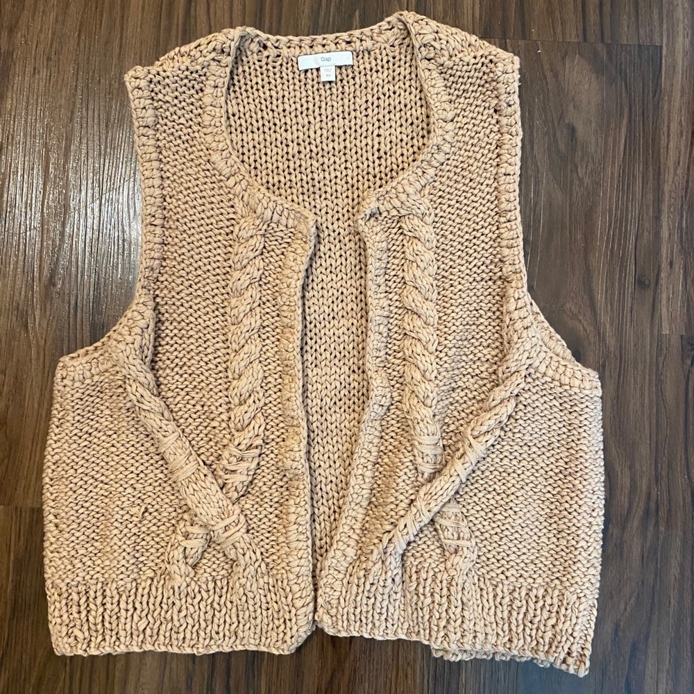 Knitted Gap Sweater Vest